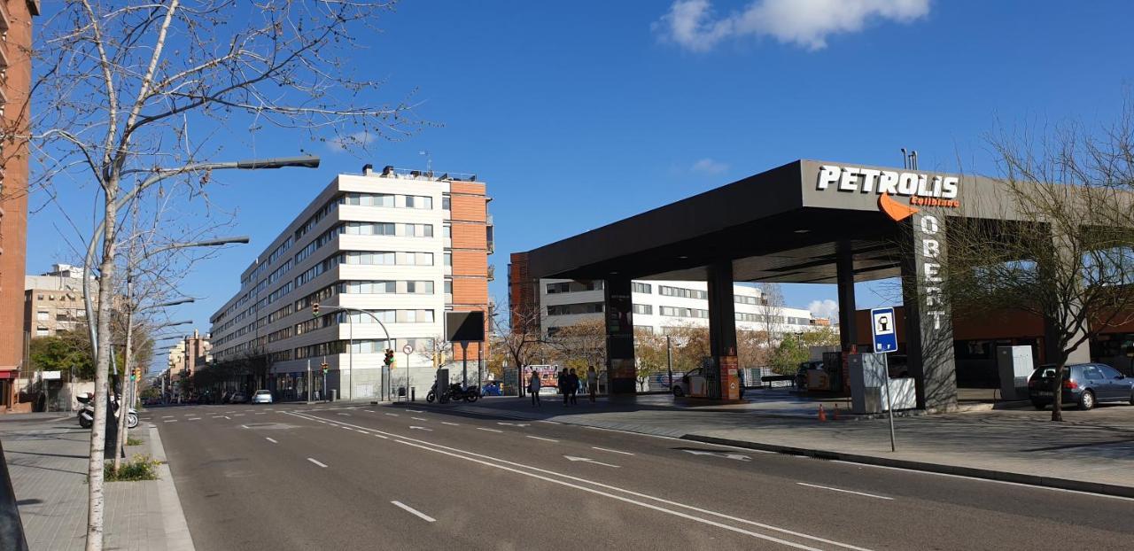 Subway Station Apartment Near Camp Nou Л'Успіталет-да-Любрагат Екстер'єр фото