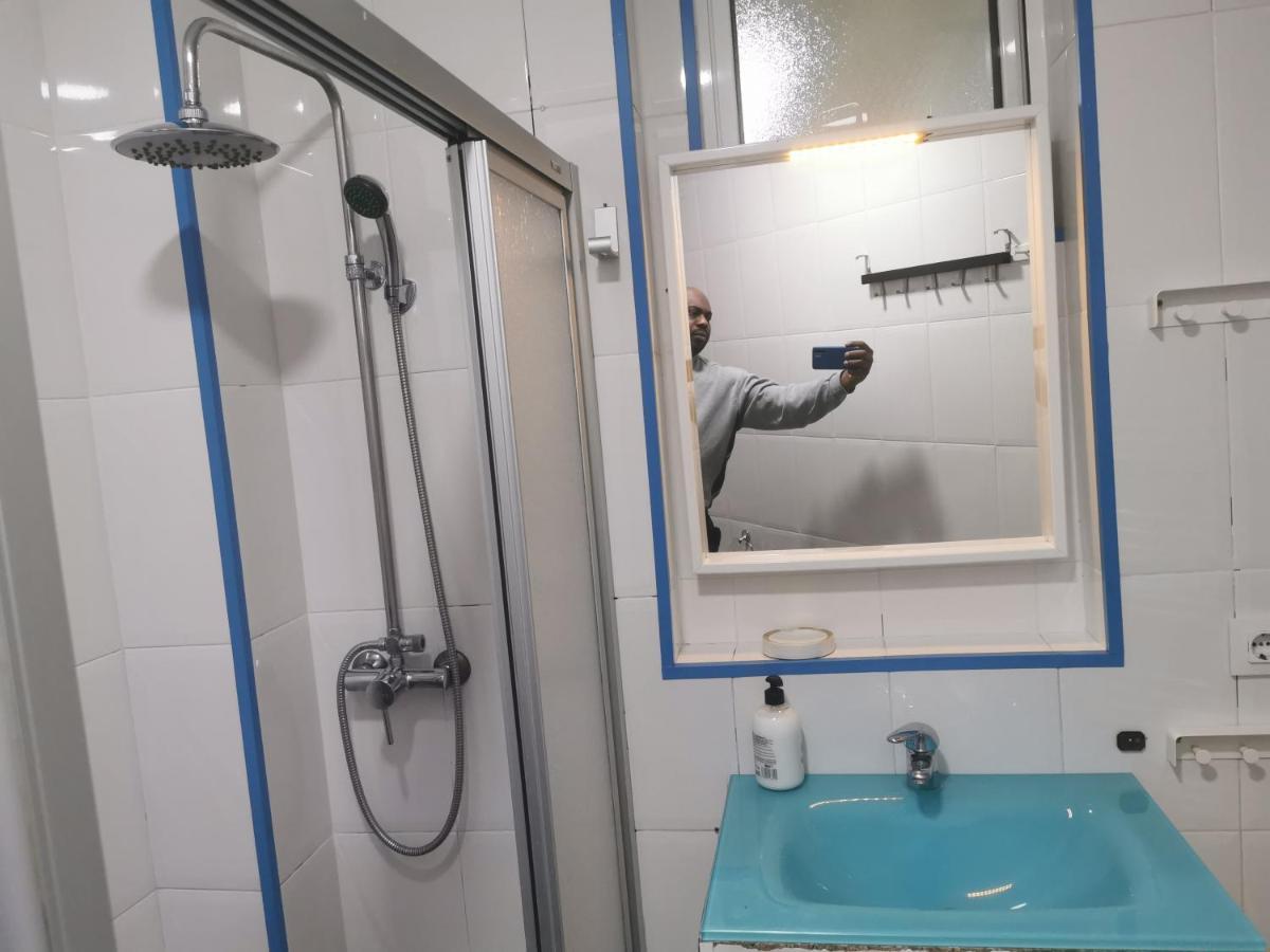 Subway Station Apartment Near Camp Nou Л'Успіталет-да-Любрагат Екстер'єр фото