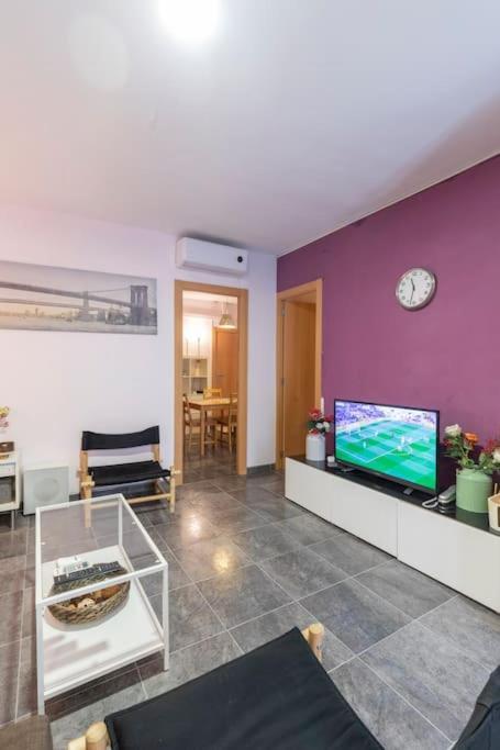 Subway Station Apartment Near Camp Nou Л'Успіталет-да-Любрагат Екстер'єр фото
