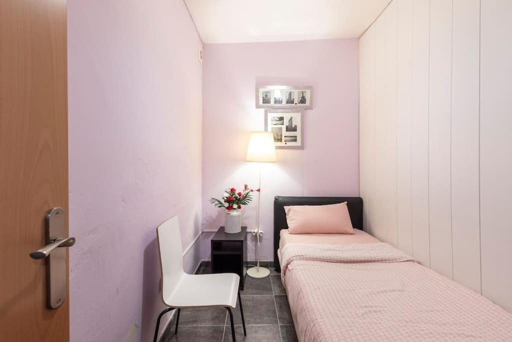 Subway Station Apartment Near Camp Nou Л'Успіталет-да-Любрагат Екстер'єр фото